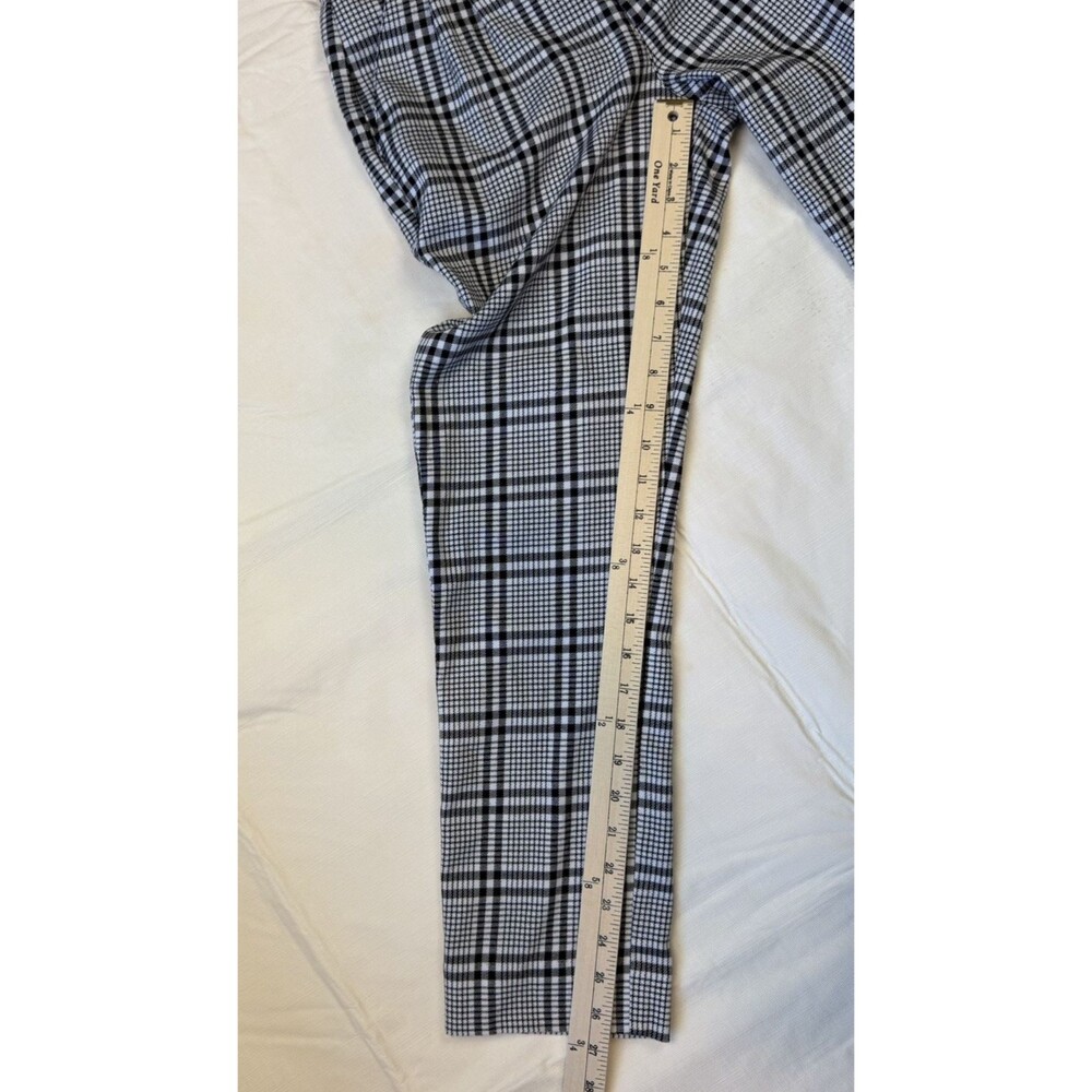 Abercrombie & Fitch Black & White Plaid Cropped Pants, XS - Picture 10 of 11